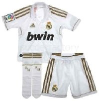 Foto r.madrid 1º equi. bebe - equipación completa del real ...