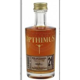 Foto Rum opthimus 21 anni 38% pellegrini