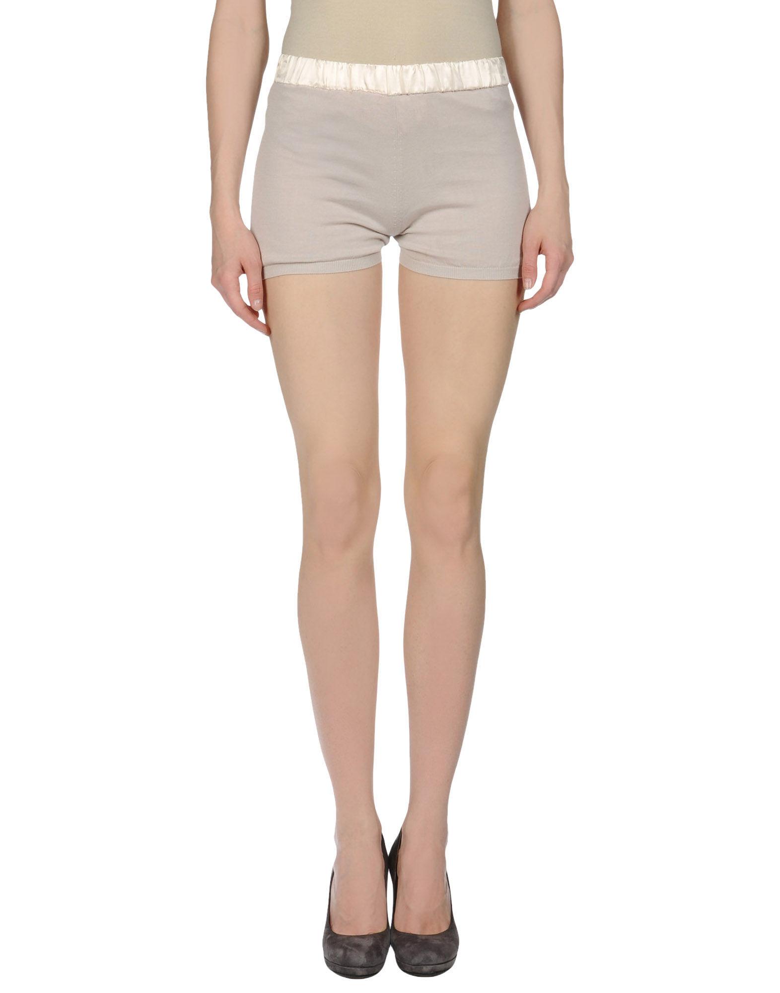 Foto sacai luck shorts
