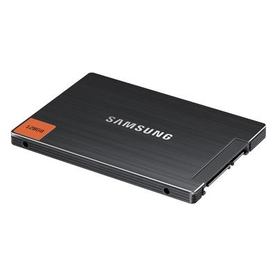 Foto Samsung 830 series disco SSD 128GB basic kit pn mz 7pc128bww integrar en pc como master