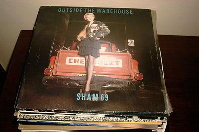 Foto Sham 69 - Outside The Warehouse 12