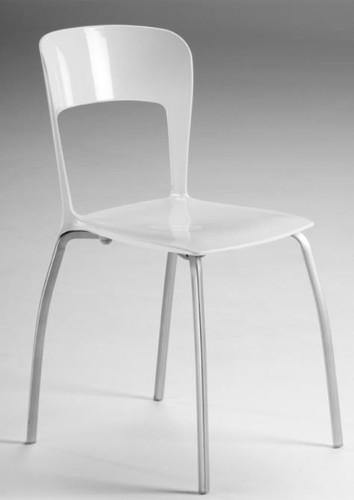 Foto Silla blanca de polipropileno apilable