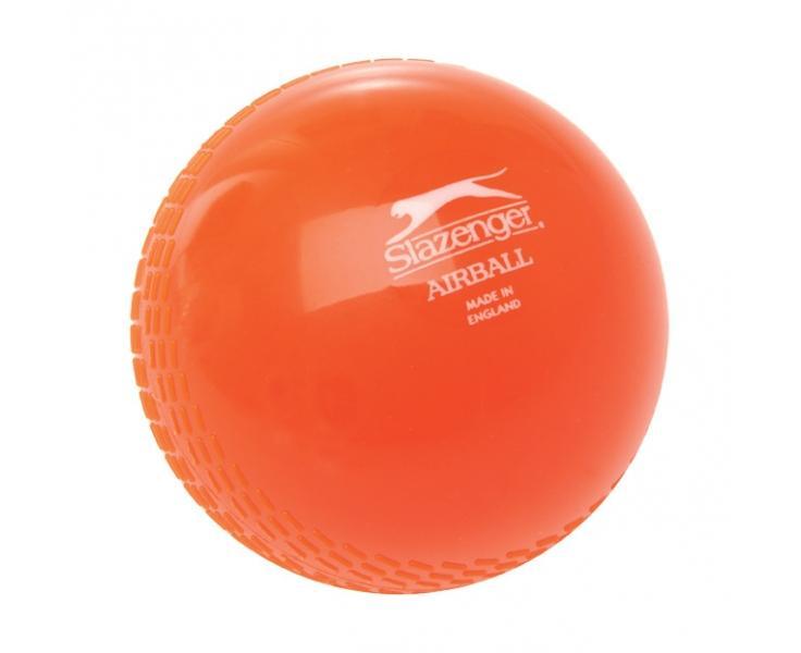 Foto SLAZENGER Airball Cricket Ball