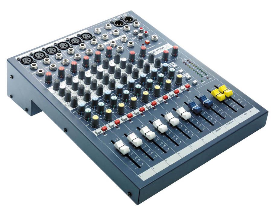 Foto Soundcraft EPM6. Mesa de mezclas