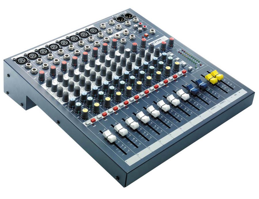 Foto Soundcraft EPM8. Mesa de mezclas