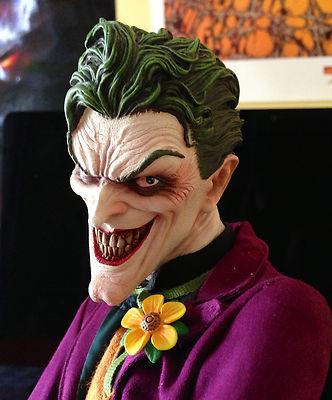 Foto Statue Joker Premium Format Sideshow, Not Bowen Not Hot Toys