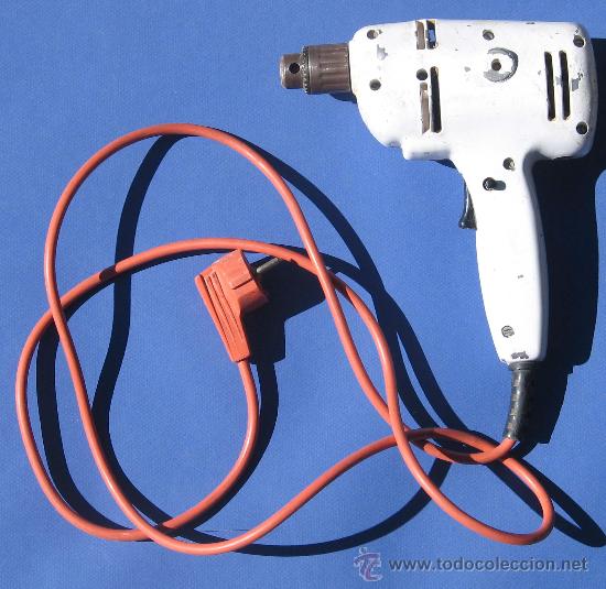 Foto taladrador black and decker año 75