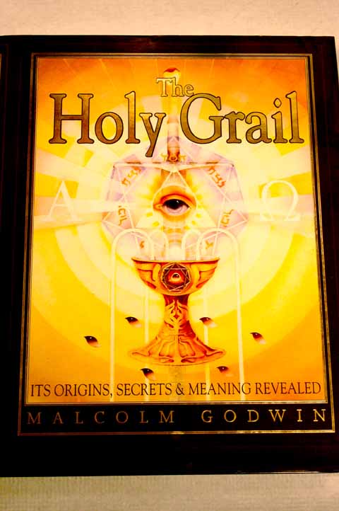 Foto The Holy Grail: its originis, secrets and meaning revealed