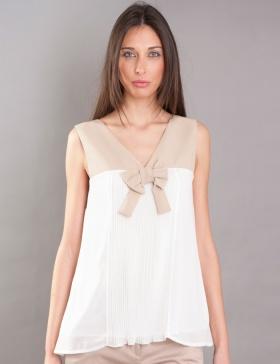 Foto Top - plisse lazo y tachas doradas de w...not?