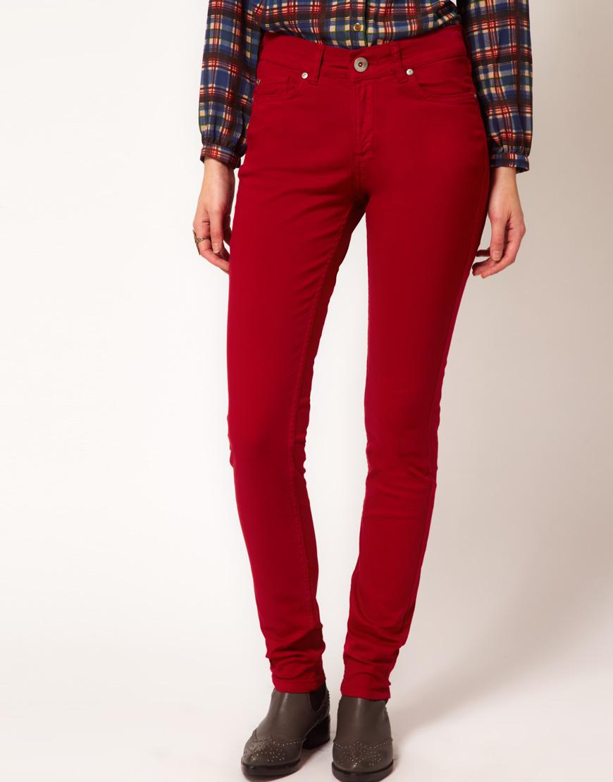 Foto Vaqueros de color Cherry de Oasis Rojo intenso
