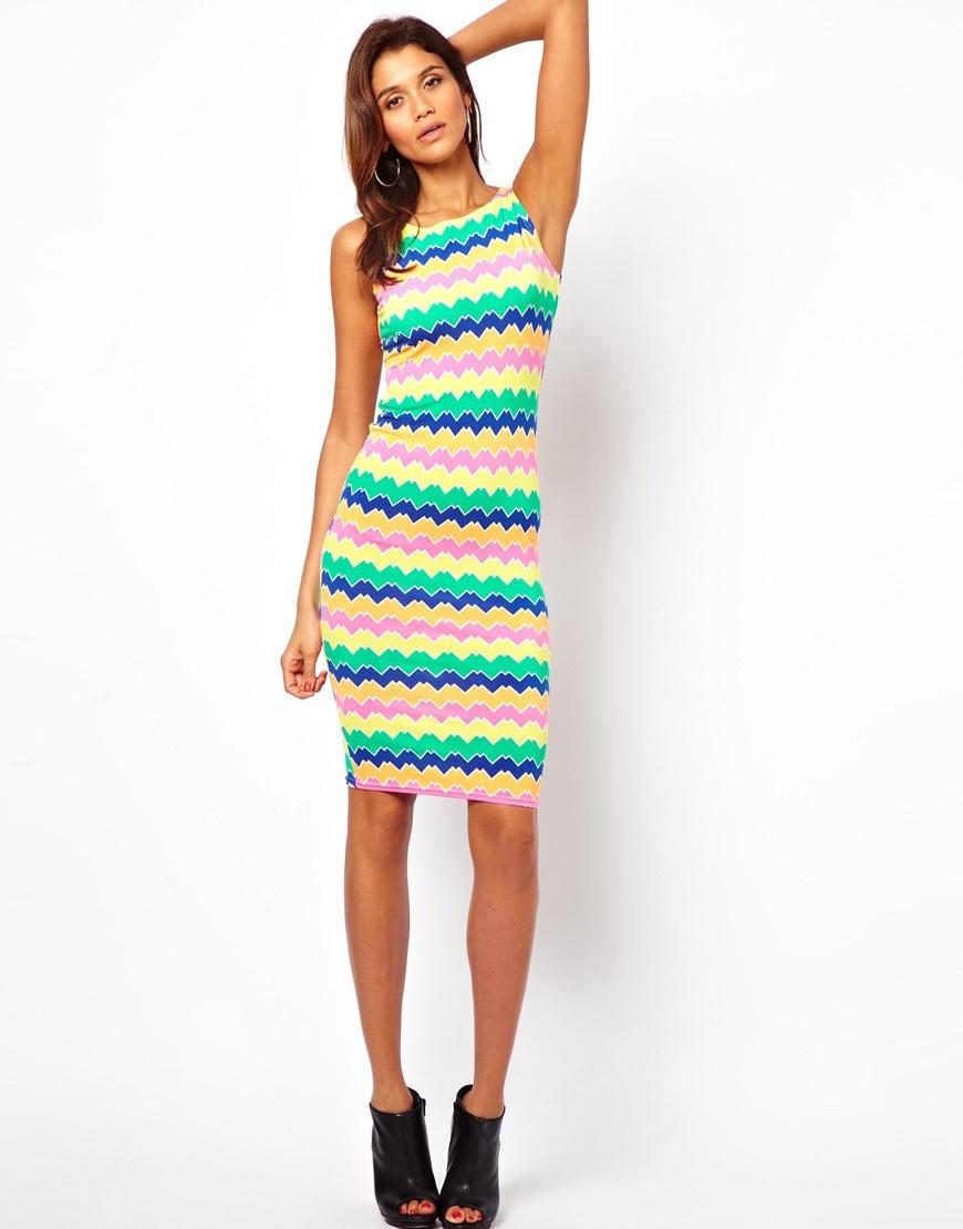 Foto Vestido a media pierna con rayas en zigzag de John Zack Zig zag stripe