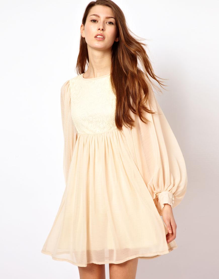 Foto Vestido amplio de mezcla de encaje de The Style Crema