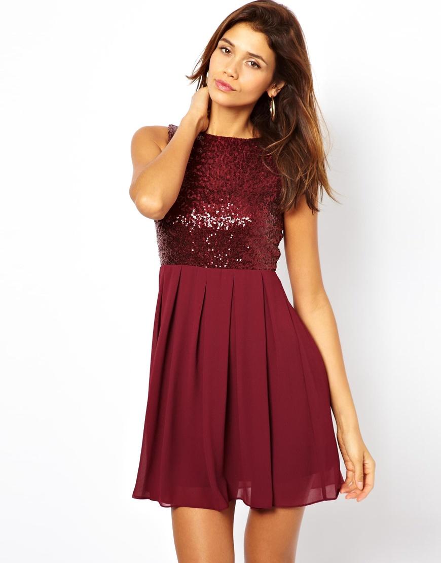 Foto Vestido babydoll con corpiño de lentejuelas de TFNC Burdeos