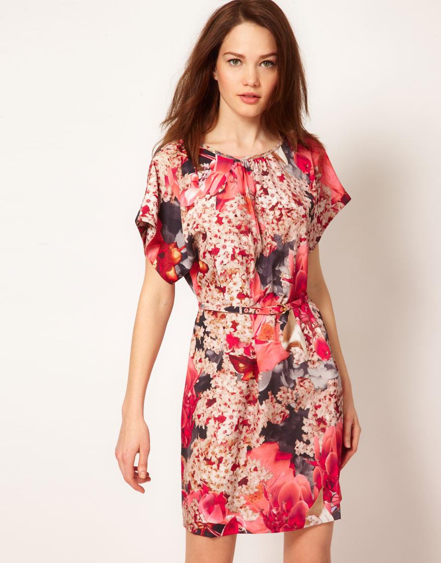 Foto Vestido con estampado digital de flores de Ted Baker Rosa claro