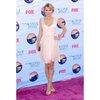 Foto Vestido corto color rosa de Taylor Swift