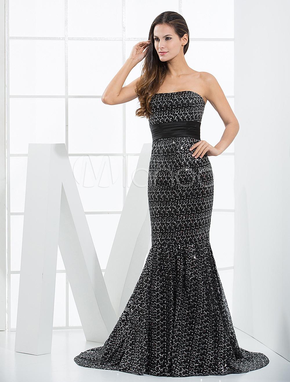 Foto Vestido de noche negro de encaje sin tirantes estilo trompeta/sirena de cola barrida