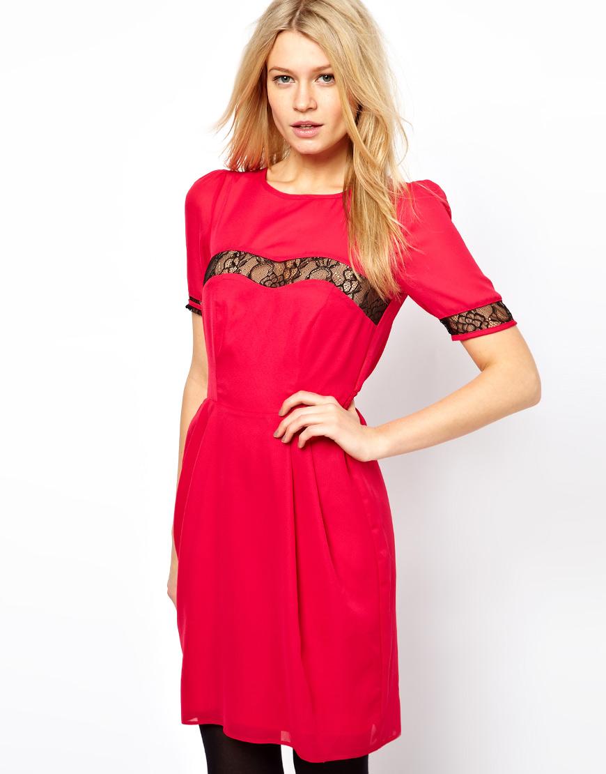 Foto Vestido estilo tulipán con aplicación de encaje de ASOS Rosa