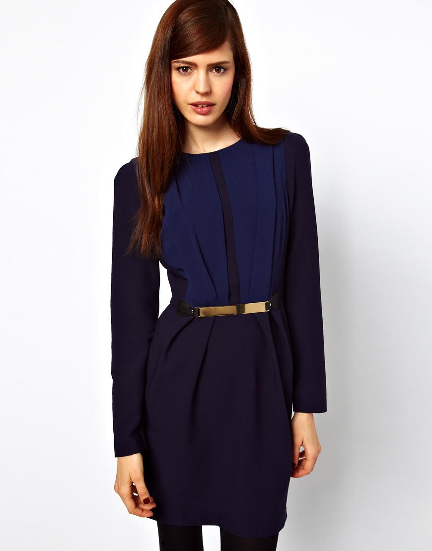 Foto Vestido estilo tulipán con cinturón de metal de ASOS Azul marino