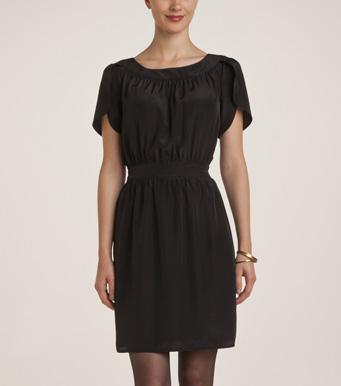 Foto Vestido negro manga corta mujer