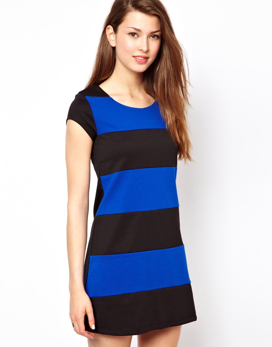 Foto Vestido recto a rayas de Wal G Azul/negro