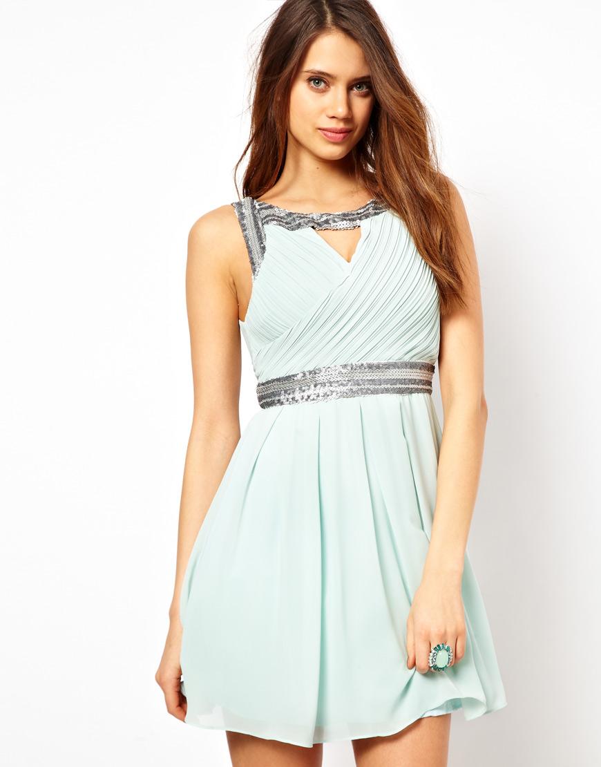 Foto Vestido skater con diseño de estilo griego y adornos de TFNC Menta...