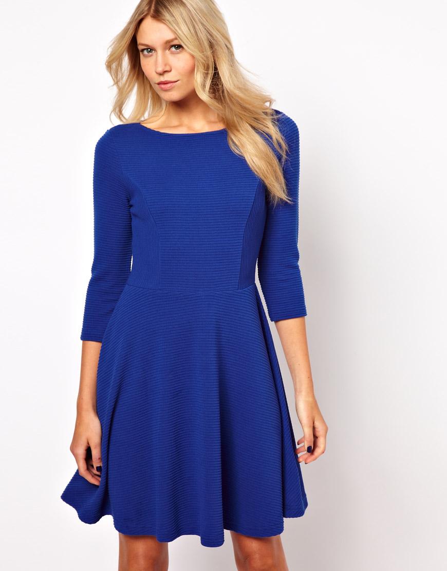 Foto Vestido skater con textura acanalada de ASOS Azul