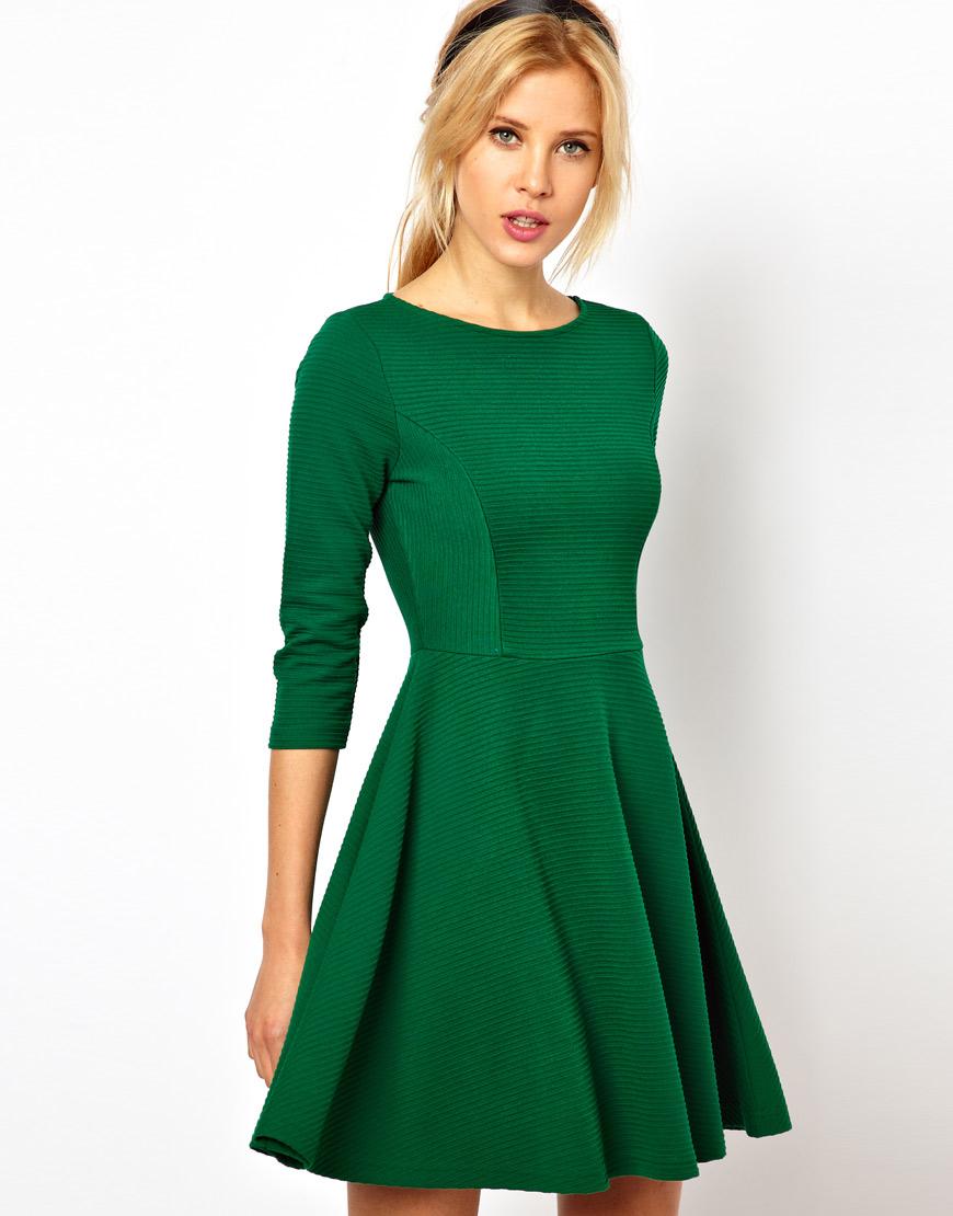 Foto Vestido skater con textura acanalada de ASOS Verde