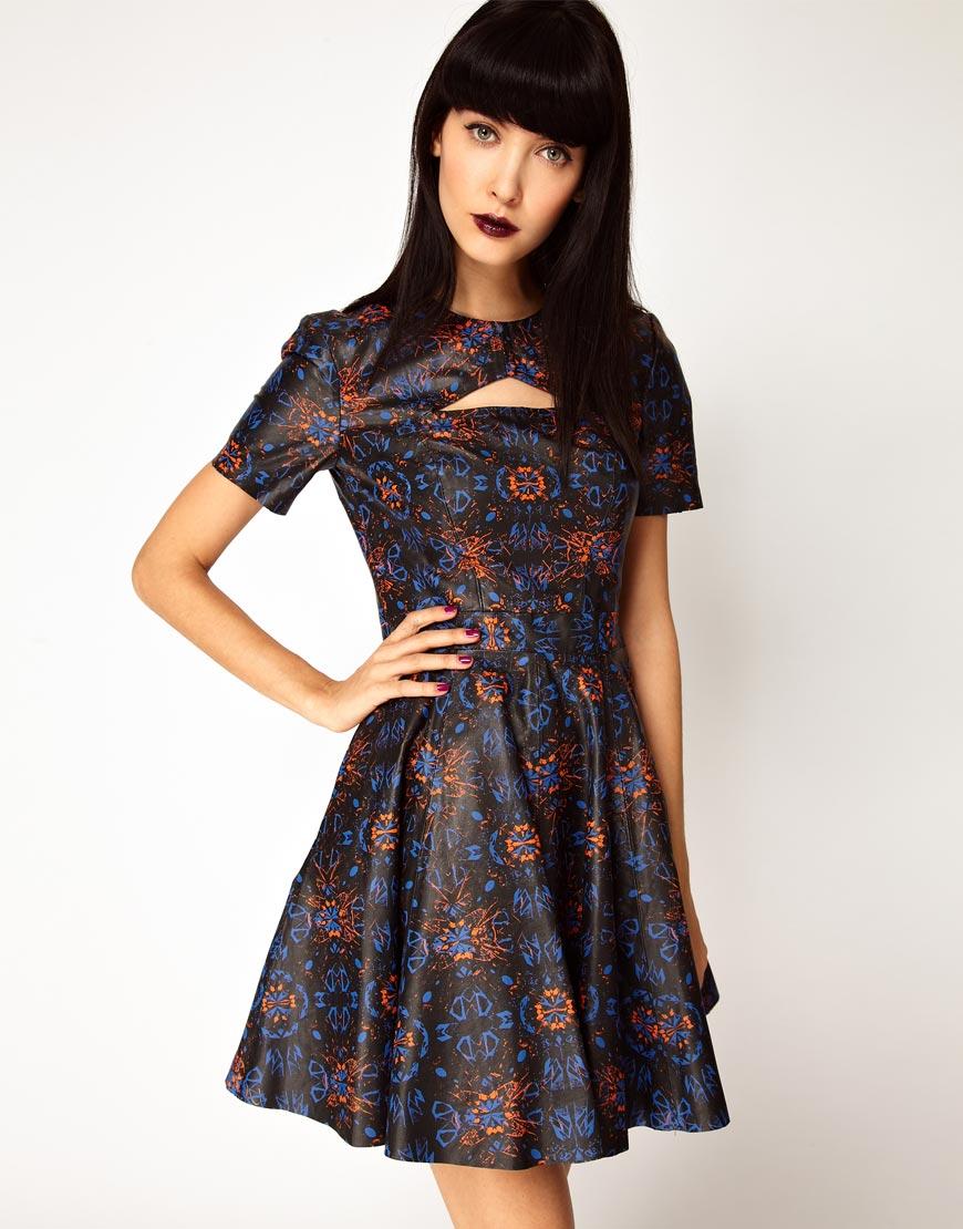Foto Vestido skater de cuero estampado de ASOS BLACK By Markus Lupfer Negro
