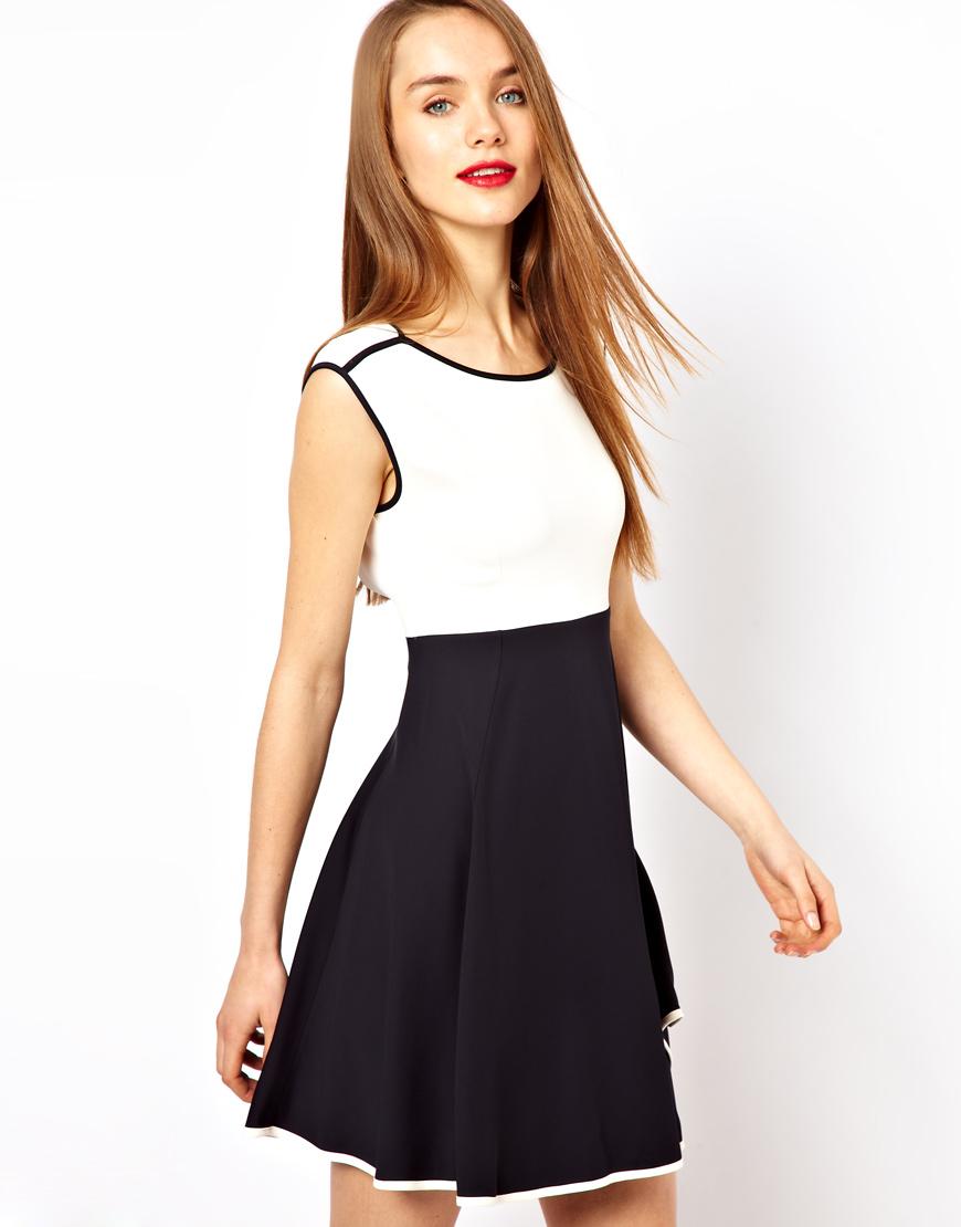 Foto Vestido skater monocromático de French Connection Crema/azul marino