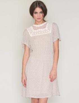 Foto Vestido sonsoles beige manga corta detalle encaje de pepaloves