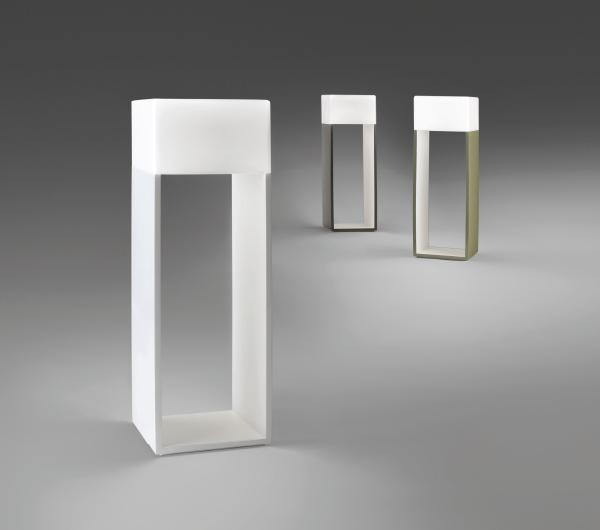 Foto Vibia Kubika 2300 pintado de blanco Stehleuchte