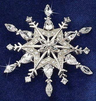 Foto Waltz of The Snowflakes Diamond Brooch