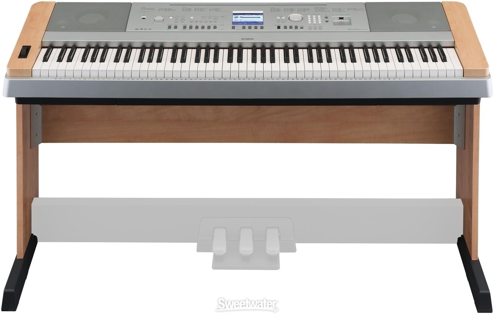 Foto YAMAHA DGX-640W