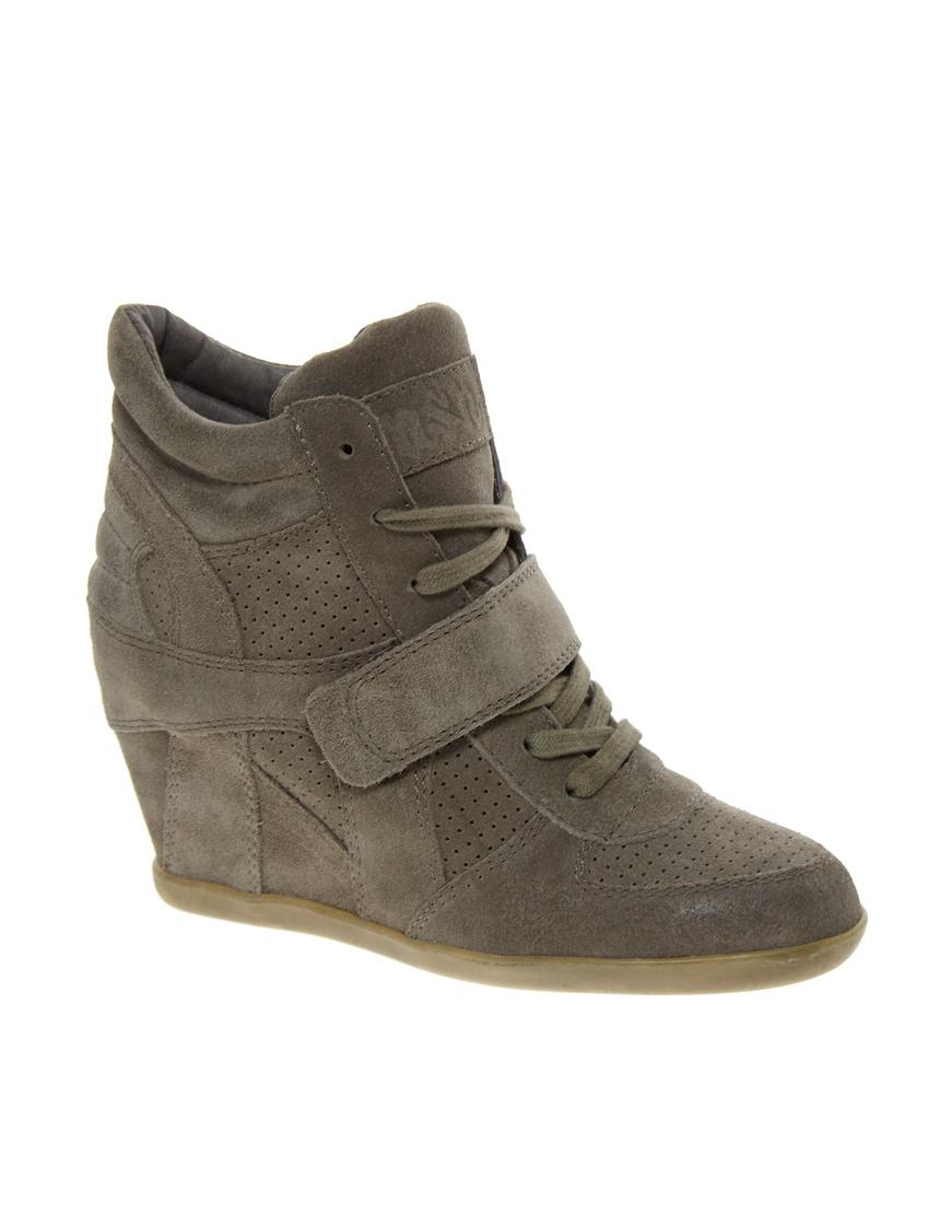 Foto Zapatillas de cuña en color piedra Bowie de Ash Piedra