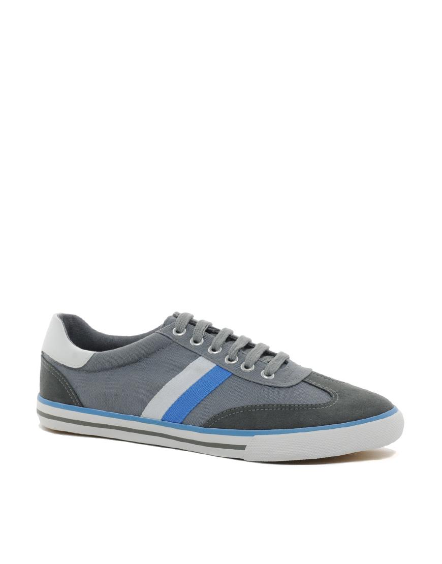 Foto Zapatillas de deporte retro de ASOS Gris