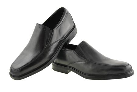 Foto zapato clásico de piel negro