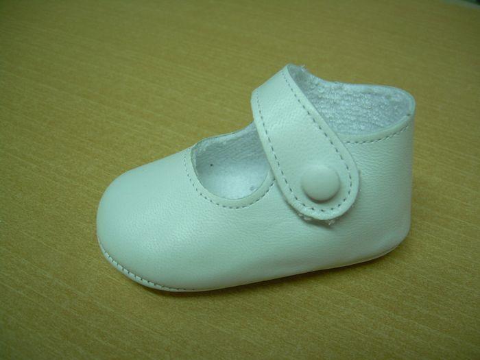 Foto zapato princesita blanco piel