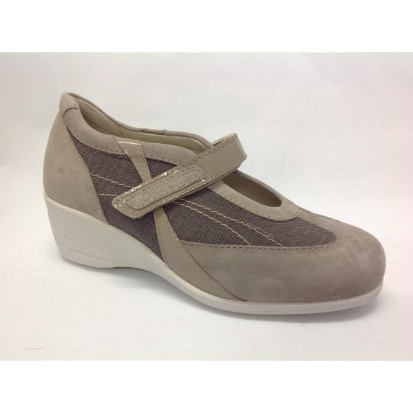 Foto Zapato sport drucker modelo 2300 ancho 8 40 Beige
