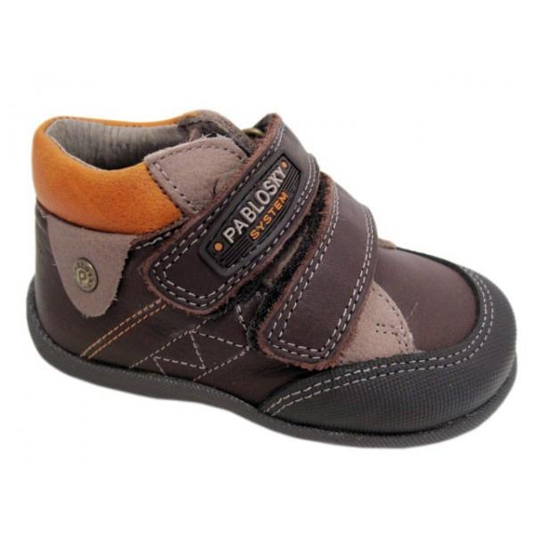 Foto Zapatos sport piel velcros pablosky 19 Marrón