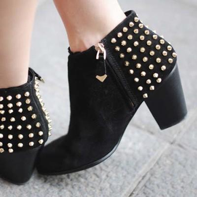 Foto Zara A/w 2012 / 13. Studded Cowboy Ankle Boot Shoes. Black. All Sizes. Bloggers.