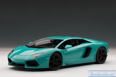 Foto 1:18, Lamborghini Aventador Lp700-4 (turquoise/blue) 2011. Autoart 74667 foto 426055