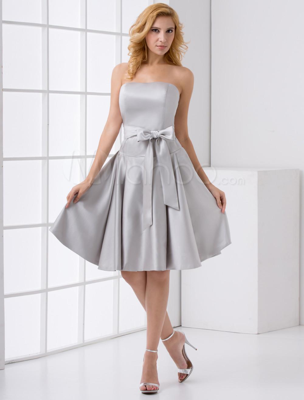 Foto A-line plata arco de tafetán rodilla dama de honor vestido de boda foto 372549