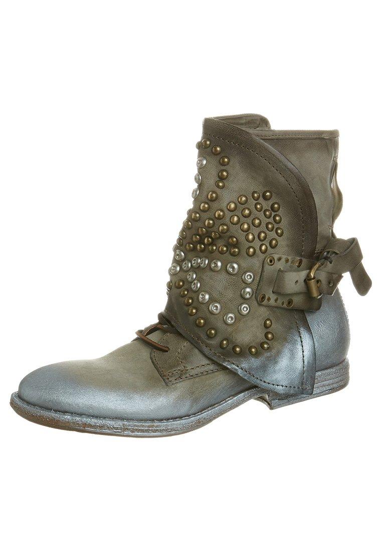 Foto AirStep Botines camperos beige foto 664702