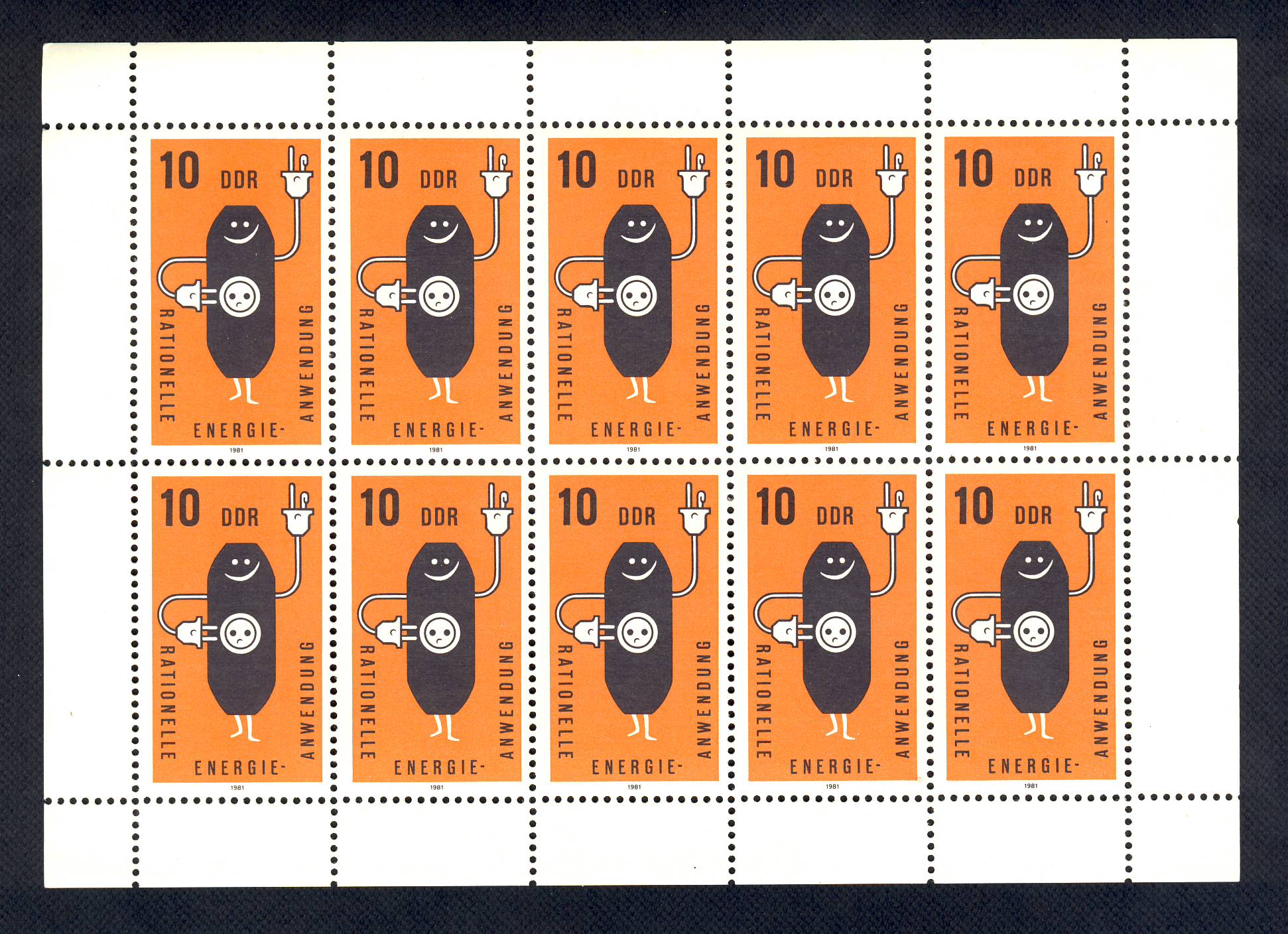 Foto Alemania Oriental - 2257 - GERMANY 1981 Consumo racional de energia Minihojita 10 sellos Lujo
