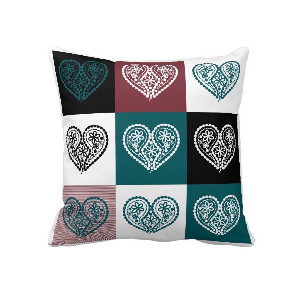 Foto Almohada floral de la forma del corazón foto 924902