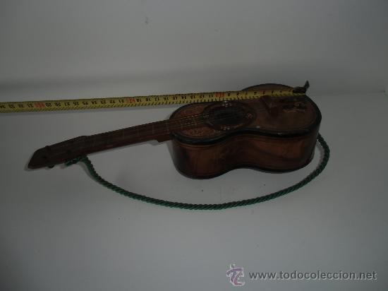 Foto antiguo suvenir,guitarra caja de música foto 793735