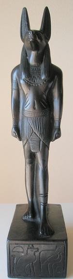 Foto Anubis, dios egipcio -chacal- mediano n.2