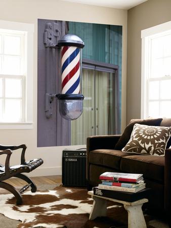 Foto Arte laminado de gran formato USA, Alabama, Decatur, Barber Shop Pole de Walter Bibikow, 183x122 in. foto 909804