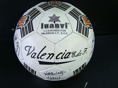 Foto Balon De Reglamento Oficial Valencia Club De Futbol Firmado Por Equipo  Luanvi foto 571035