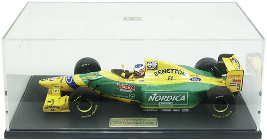 Foto Benetton Ford B193B, M. Schumacher, del 93 - Escala 1:20 foto 23434